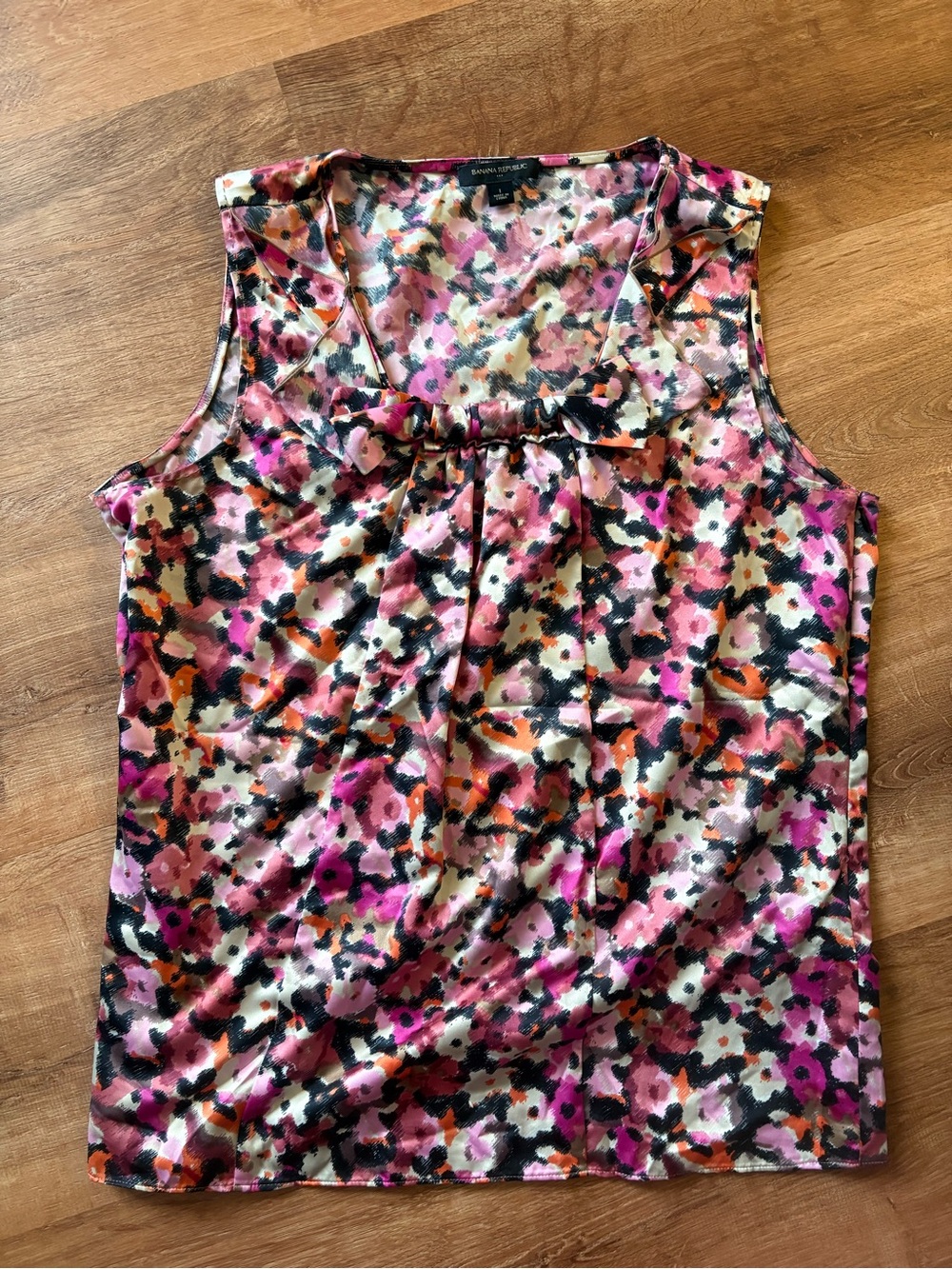 Banana Republic Pink Multi Floral Sleeveless Top - zipper side